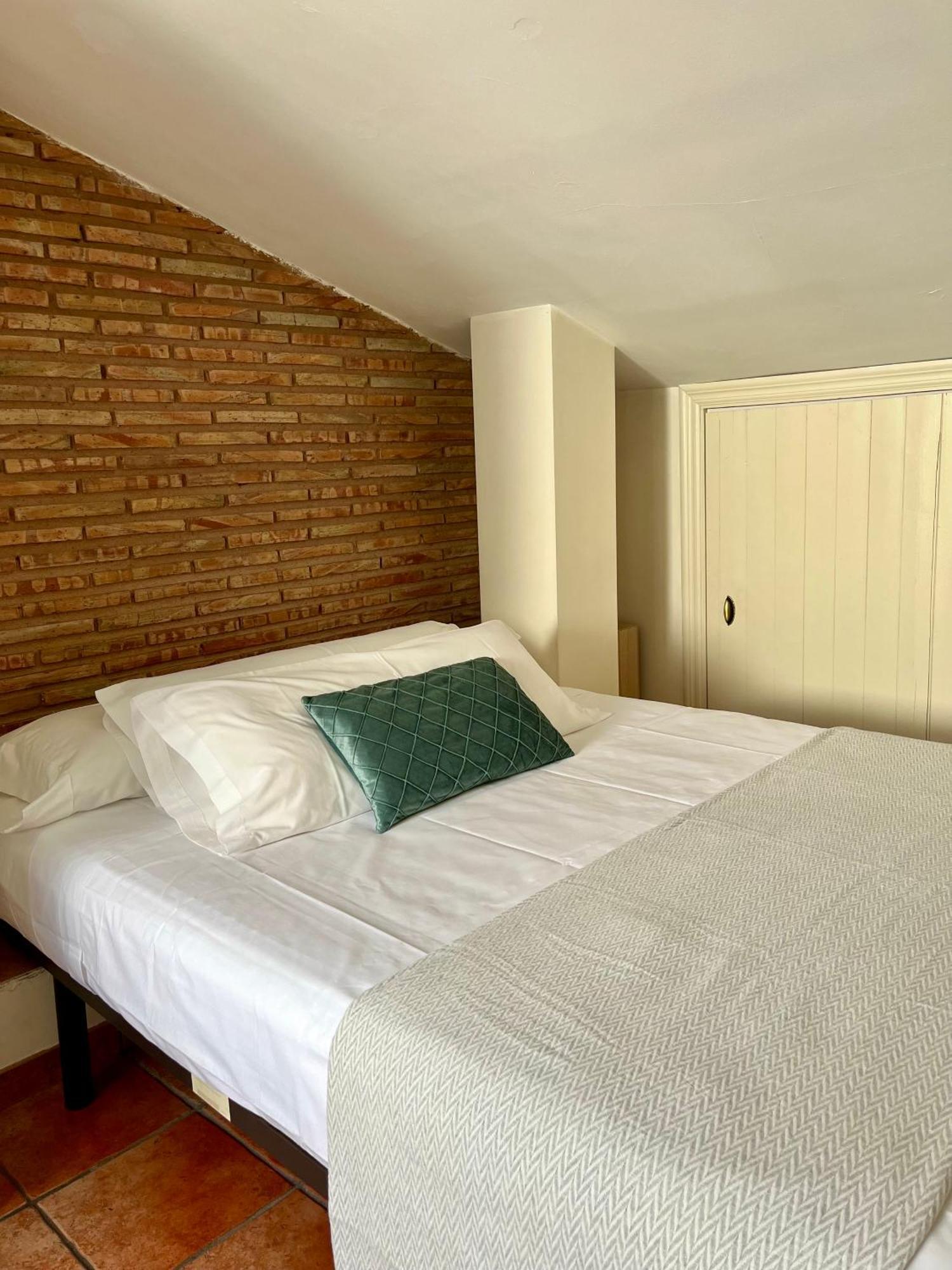 Apartamentos Ubaga Ezcaray Exterior photo